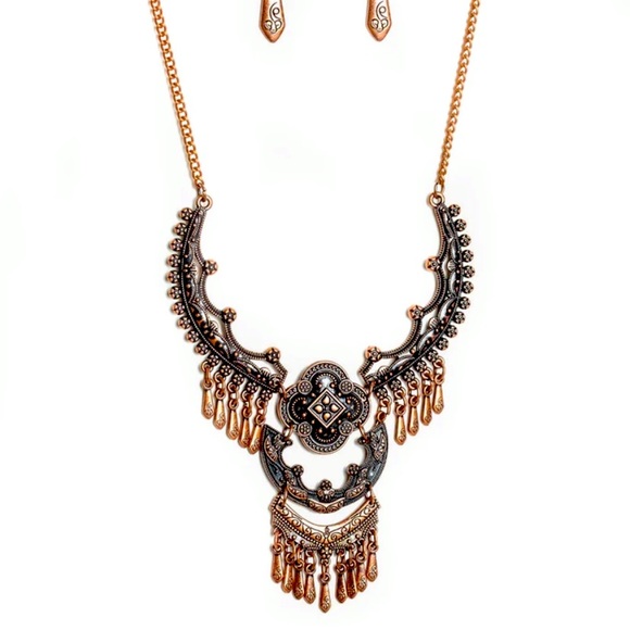 paparazzi Jewelry - Paparazzi “Rogue Vogue Copper Necklace”